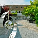 Herrenhof 3*